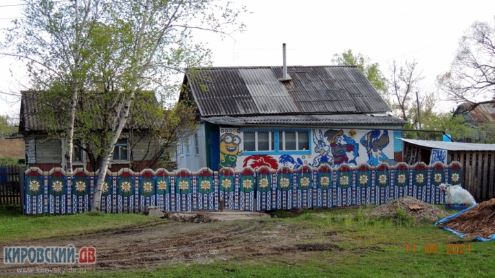 Ленинская улица в посёлке Кировский