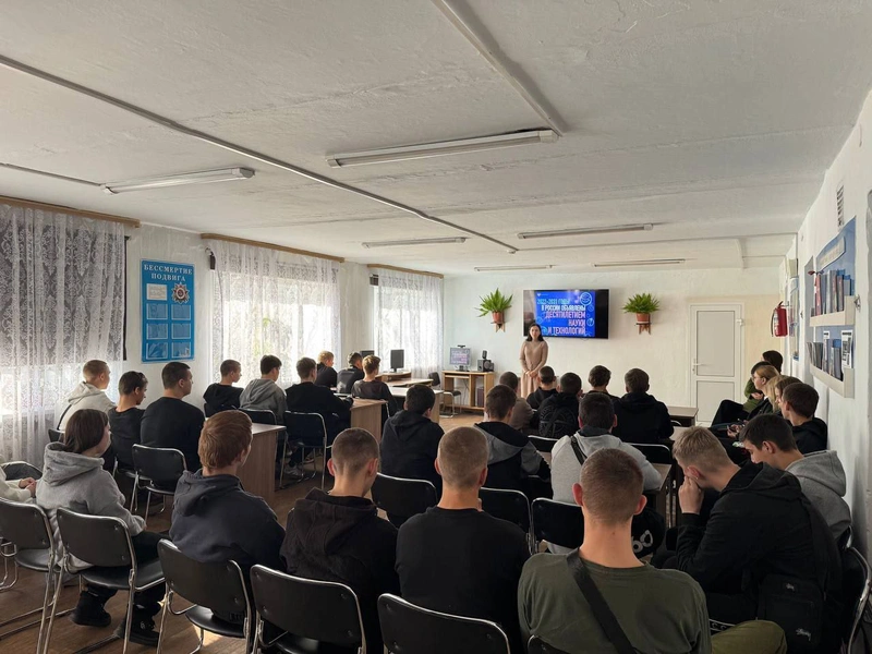 В Кировском округе прошёл познавательный час «Научные д...